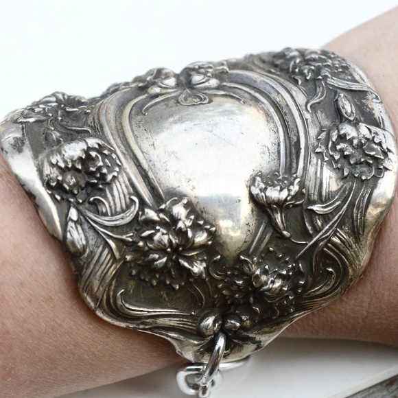 Victorian Goddess Silverplate Art Nouveau Cuff Silver Lady Face Cuff Bracelet - Picture 6 of 11
